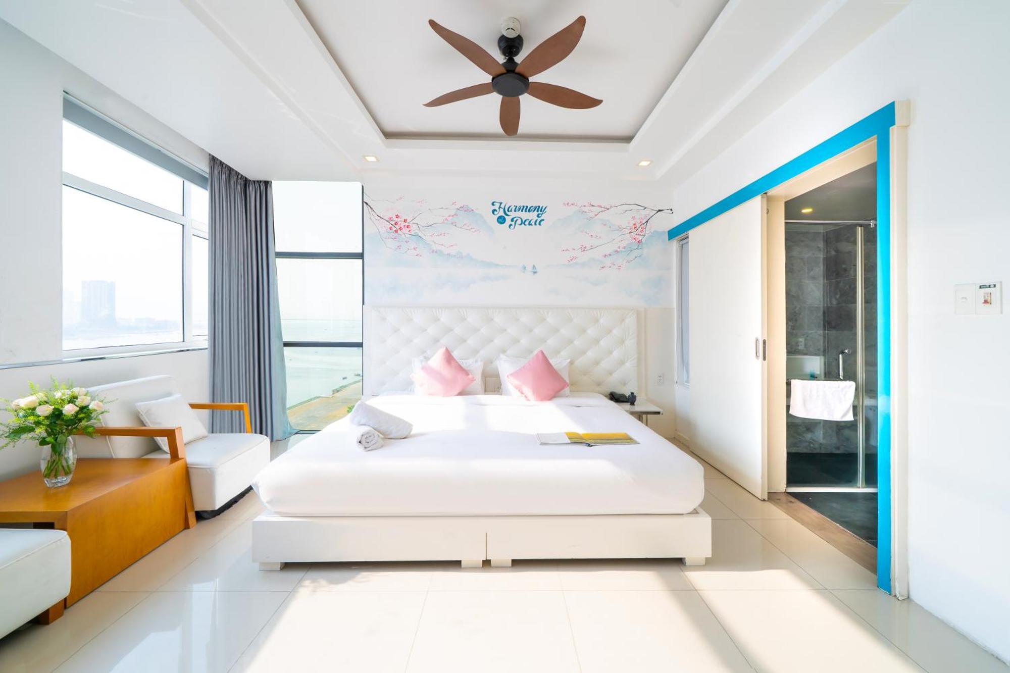 Star City Riverside Hotel By Haviland Danang Exteriér fotografie
